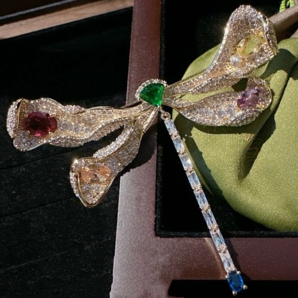 Dragonfly Brooch Large Zircon Dragonfly Brooch 18K Gold Plated - Picture 2 of 3